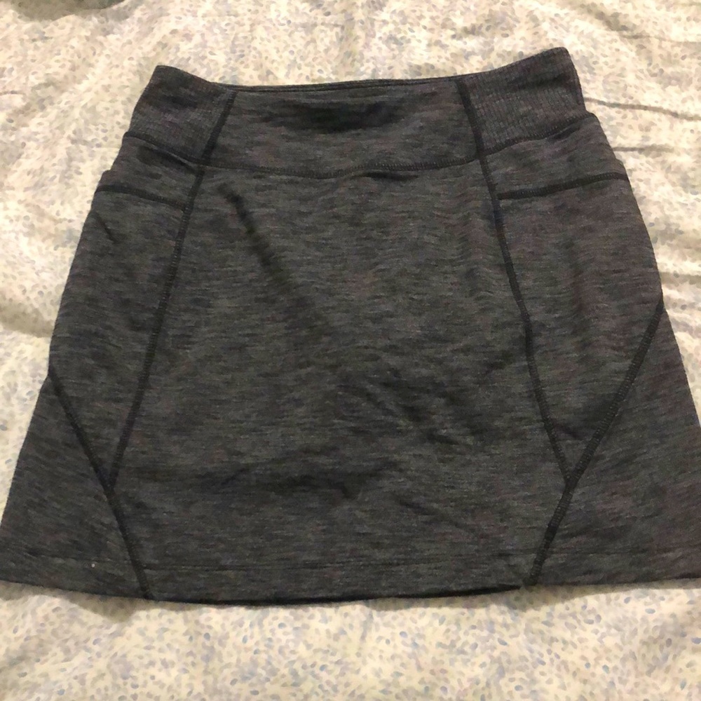 Athleta tennis skort built in shorts and pockets